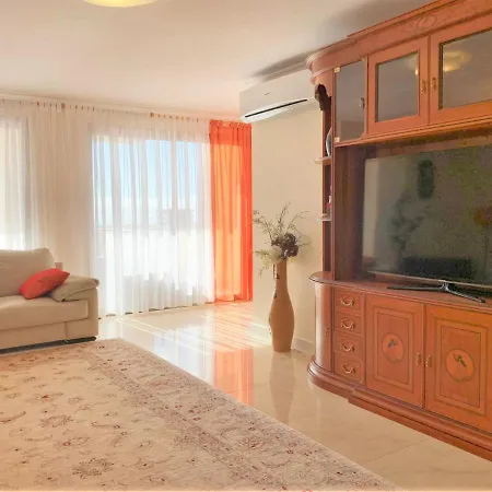 Apartman Charming Plaza Penthouse