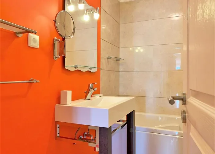 Charming Plaza Penthouse * Calheta (Madeira)