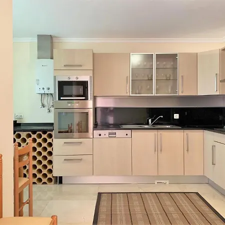 Charming Plaza Penthouse Calheta (Madeira)